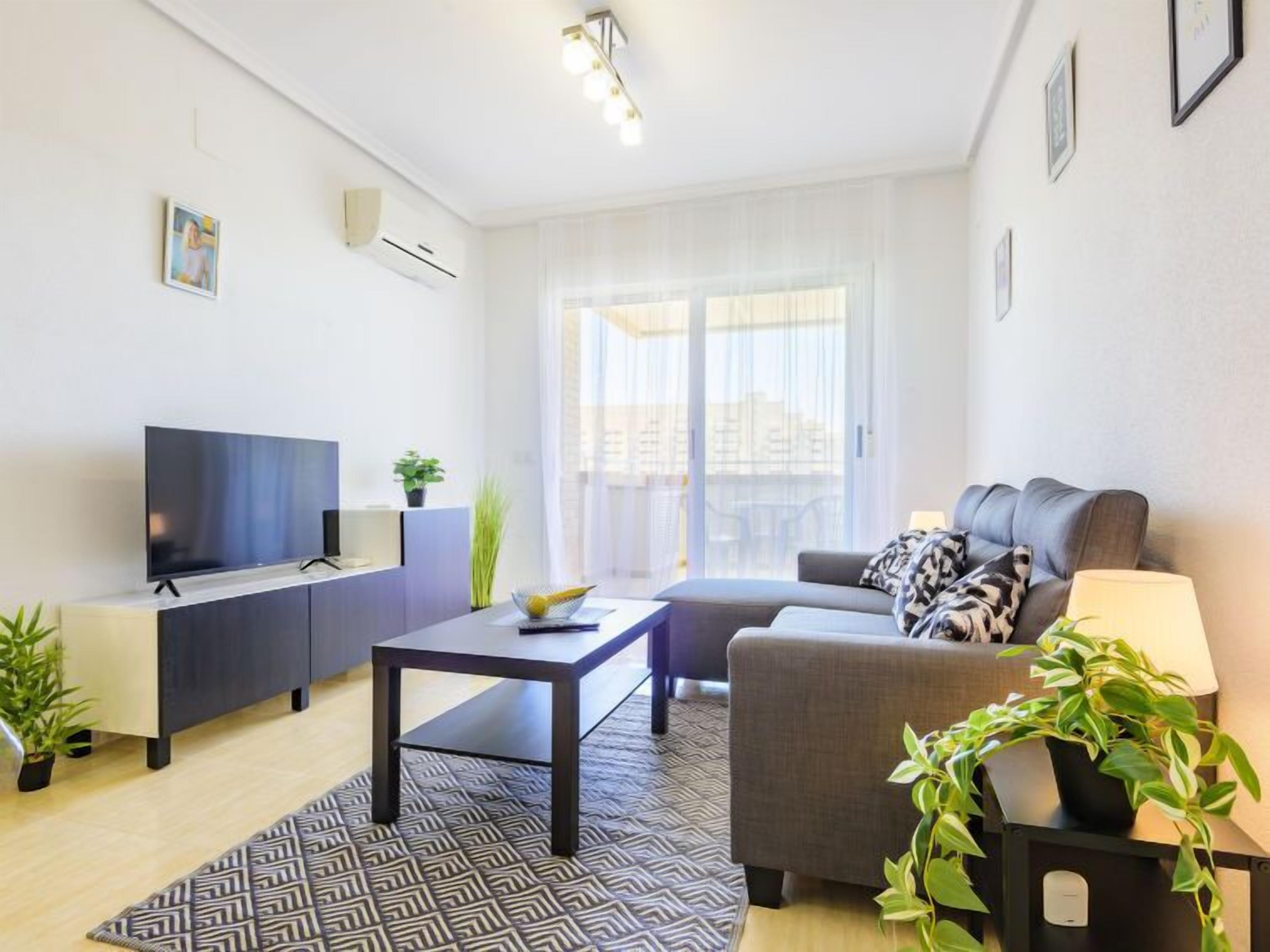 House, 3 Bedrooms, Terrace | Living area