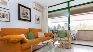 House, 3 Bedrooms | Living area - Global Mediterrani - By Global Rental Holidays 5741 (Llanca)