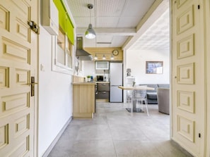 House, 2 Bedrooms, Terrace | Interior