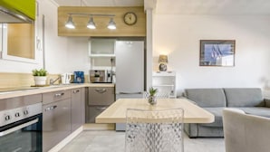 House, 2 Bedrooms, Terrace | Private kitchen - Global Puerto Simona 5845 (Roses)