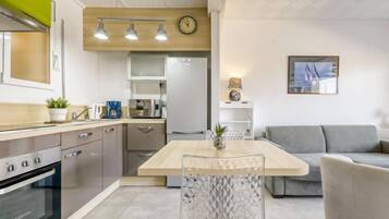 Rumah, 2 kamar tidur, teras | Dapur pribadi