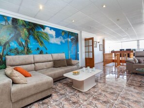 Hus, 4 soverom, terrasse | Oppholdsområde