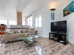 Maison, 4 chambres, terrasse | Coin séjour