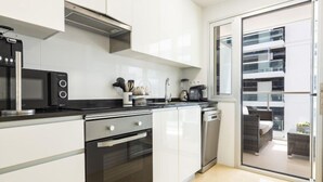 House, 3 Bedrooms, Terrace | Private kitchen - Global Ciudad Jardin 5789 (Cabanes)