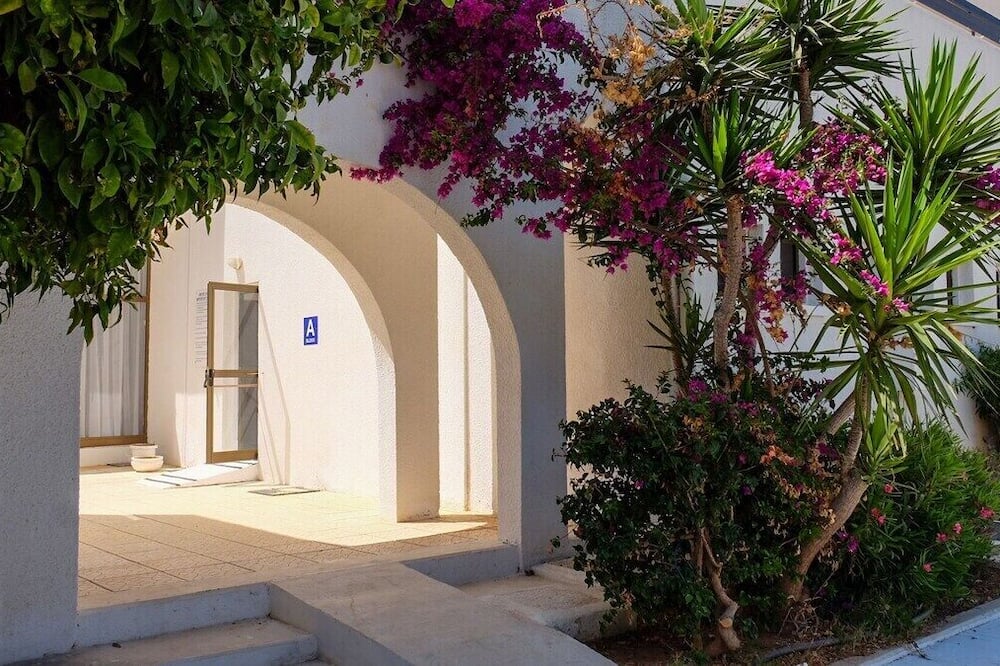 Amore Protaras Apartments