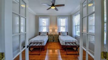 3 chambres, fer et planche Ă repasser, lit parapluie, Wi-Fi gratuit