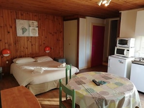3 Schlafzimmer, WLAN, Bettwäsche