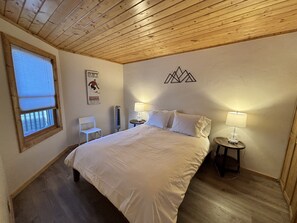 1 bedroom, iron/ironing board, free WiFi, bed sheets