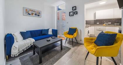 Stylish & Quirky home in Liverpool - Free Parking
