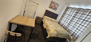 ハウス | 3 室のベッドルーム、アイロン / アイロン台、WiFi (無料)、ベッドシーツ