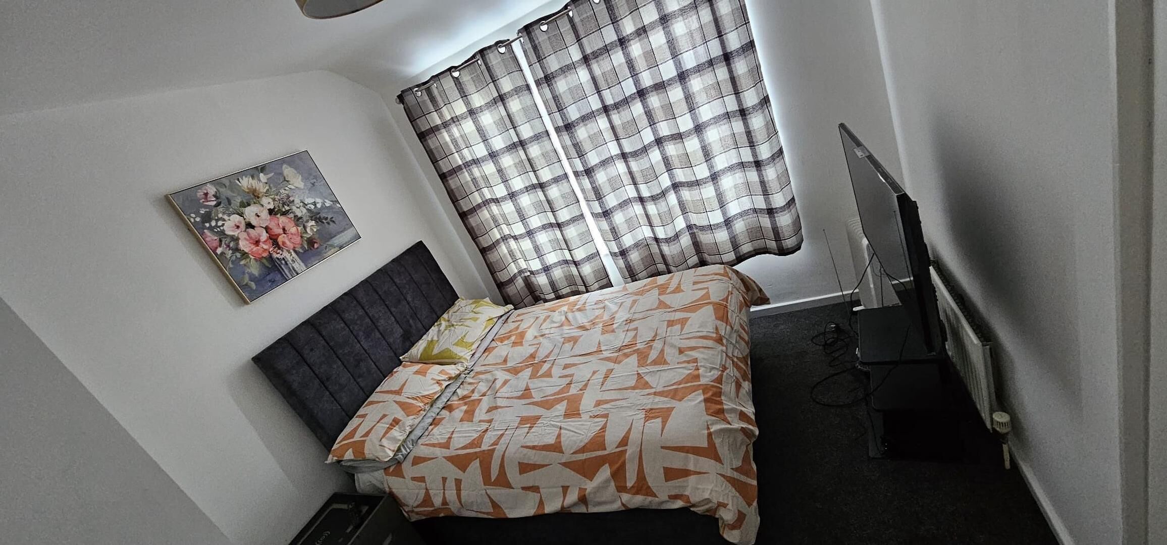 House | 3 bedrooms, iron/ironing board, free WiFi, bed sheets