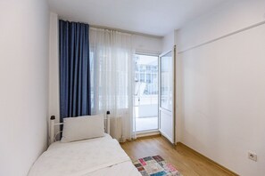 Apartamento, 2 quartos, sacada, vista para o jardim | 3 quartos