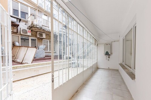 Charming Kadıköy Apartment With City Views