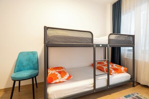 Departamento, 2 habitaciones, balcón, vista al jardín | 3 habitaciones 