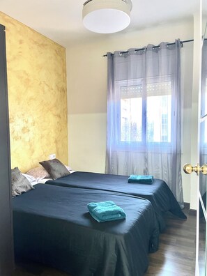 3 bedrooms, iron/ironing board, WiFi