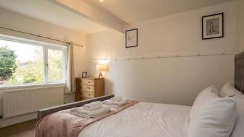 4 chambres, fer et planche Ă repasser, Wi-Fi gratuit, draps fournis