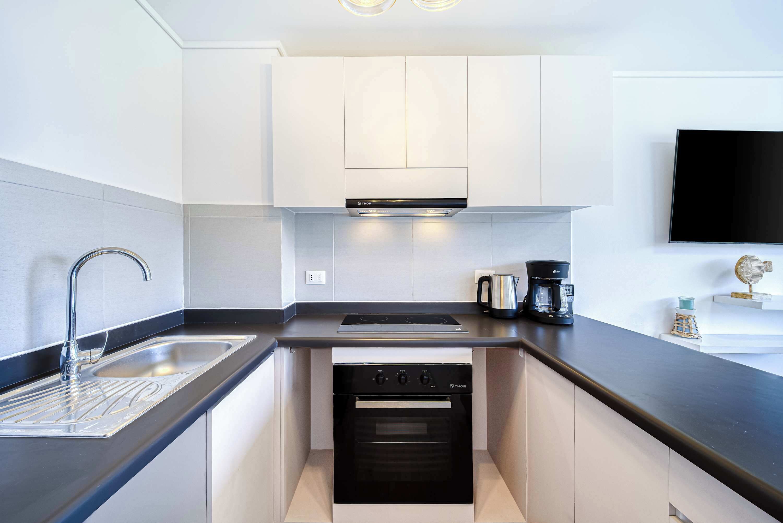 Fridge, microwave, stovetop, toaster