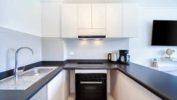 Fridge, microwave, stovetop, toaster