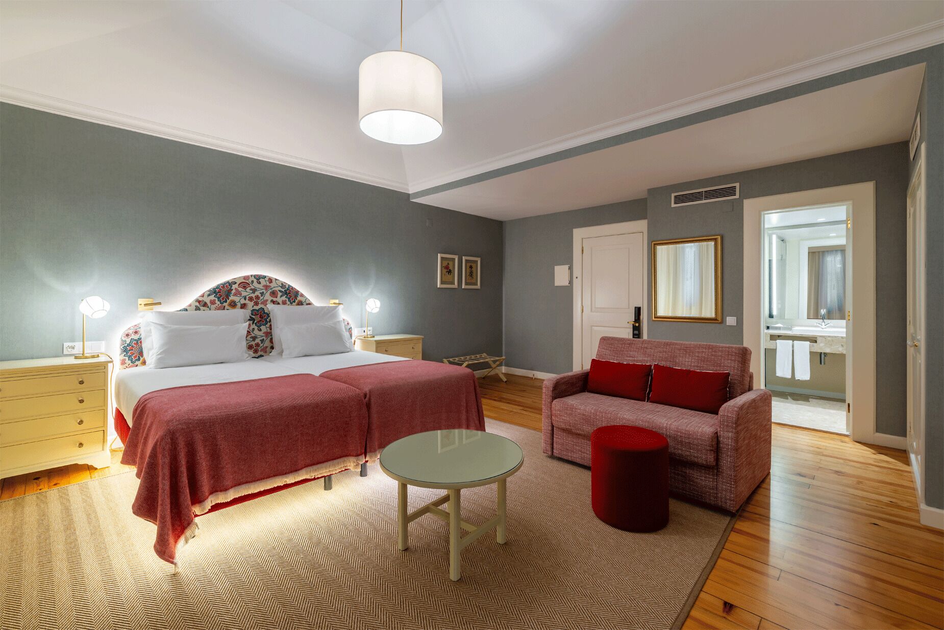 Suíte júnior (Partial Sea View) | Frigobar (abastecido com alguns itens grátis), Wi-Fi de cortesia