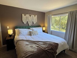 3 bedrooms, iron/ironing board, travel cot, WiFi