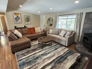 Televisión, chimenea