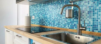 The Window On The Sea - Amazing APT. on the Beach