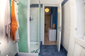 Shower, hair dryer, bidet, shampoo
