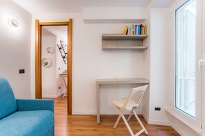 Interior - Villafranca Loft , Modern Studio Nearby the Station (Roma)