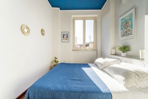 1 bedroom, iron/ironing board, travel cot, WiFi