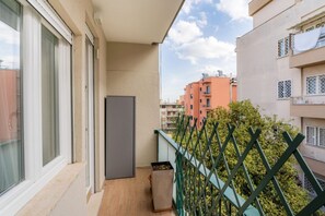 Property grounds - White Candle, Elegant Flat Close to Gemelli and City Center (Roma)