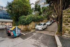 Property grounds - White Candle, Elegant Flat Close to Gemelli and City Center (Roma)