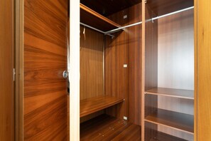 Interior - Cielo Suite, Panoramic View Apt with Jacuzzi (Roma)