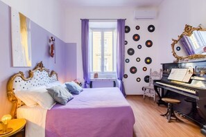 6 bedrooms, iron/ironing board, travel crib, free WiFi