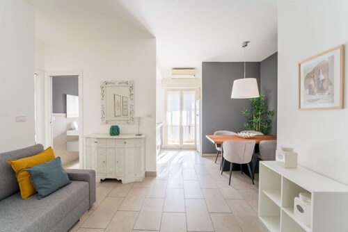 Maison Lumiere, Design Apartment 5 min from Tiburtina