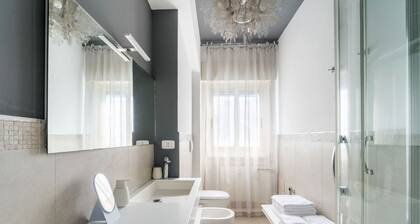Maison Lumiere, Design Apartment 5 min from Tiburtina