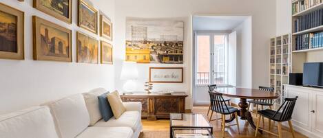 Smart TV, books, music library, stereo