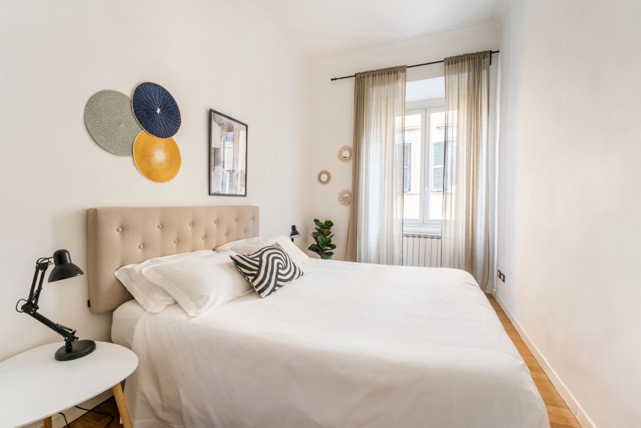 2 bedrooms, iron/ironing board, travel crib, free WiFi