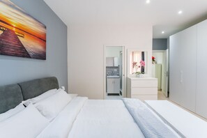 2 chambres, fer et planche à repasser, lit de bébé portatif, Wi-Fi