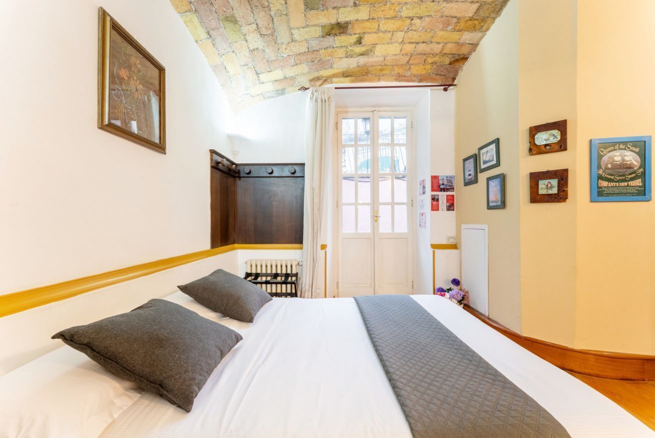 1 bedroom, iron/ironing board, travel cot, free WiFi