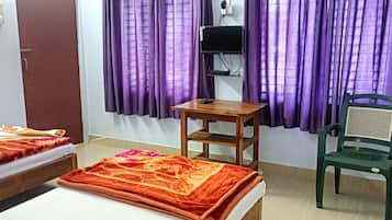 Habitación doble Deluxe, vista al jardín | Ropa de cama hipoalergénica y camas con efecto memoria