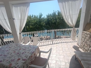 Chambre, 3 chambres, fumeur, balcon | Balcon