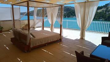 3 bedrooms