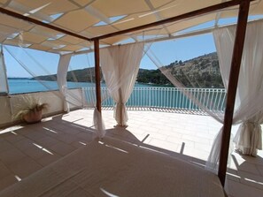 Rom, 2 soverom, røyk, balkong | 3 soverom