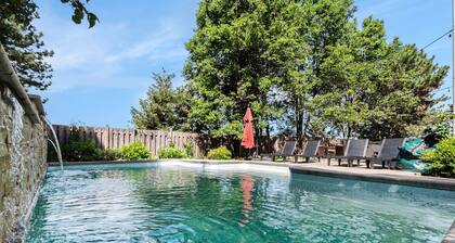 KC Oasis: Pool, Hot Tub, Sauna