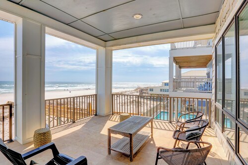 Finntastic Beachfront House by Liquid Life