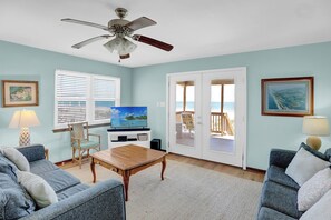 TV - Surf Caster House 1889 by Liquid Life (Gulf Shores)