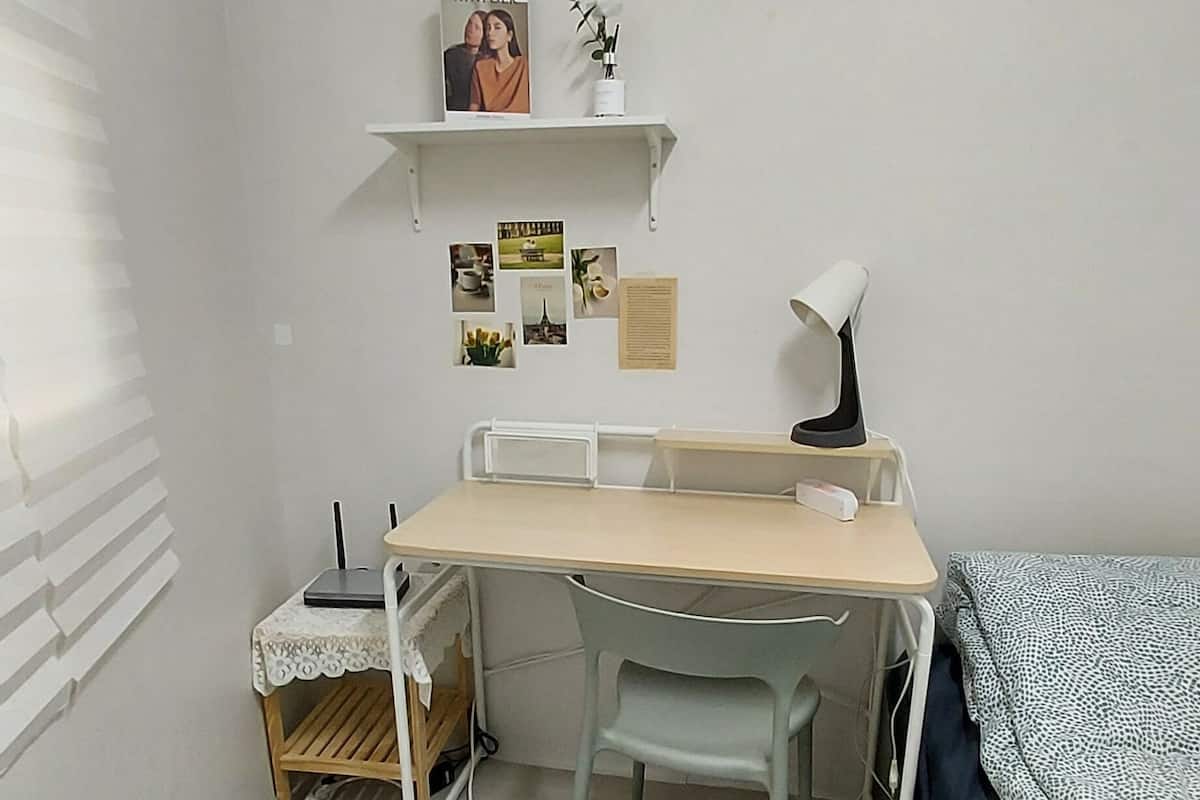 Deluxe Room, Women only, Non Smoking, Shared Bathroom(312)(Self check-In Hotel,Please contact HOTEL)