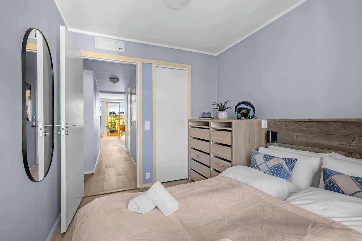 3 soverom, strykejern/-brett, wi-fi og sengetøy