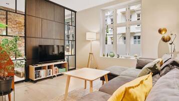 Televisio, työhuone