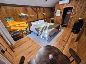 1 habitación, wifi y ropa de cama